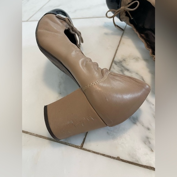 AGL black and tan Italian leather block heels euro 37.5 US womens 7 scuffed heel - Picture 8 of 11